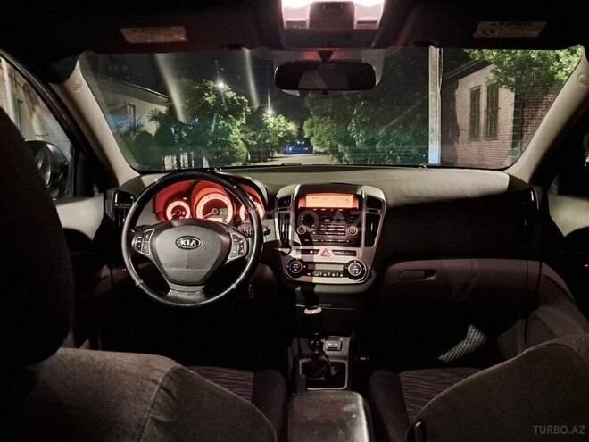 Kia Ceed-15