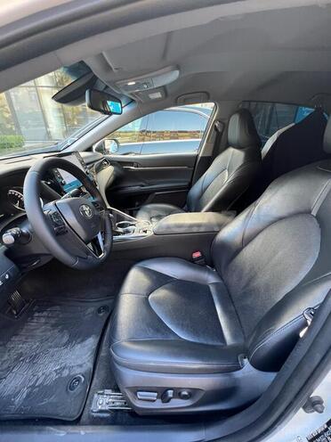 Toyota Camry-17