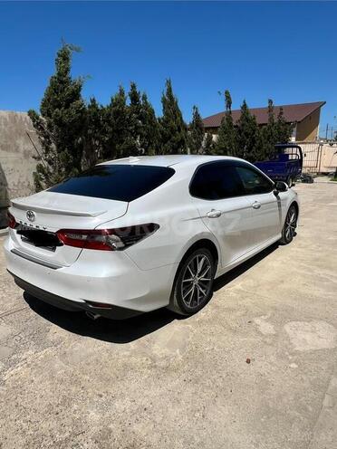 Toyota Camry-5