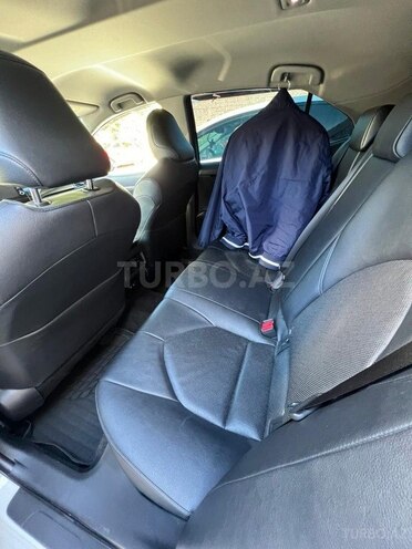 Toyota Camry-14
