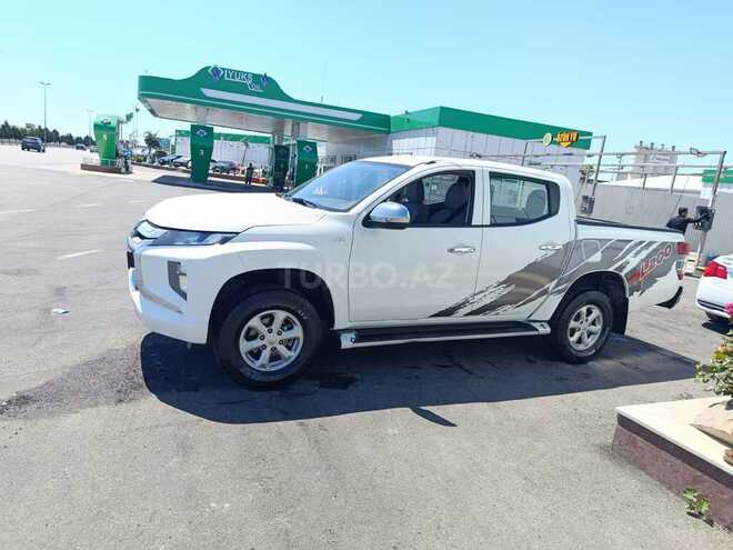 Mitsubishi L200-3
