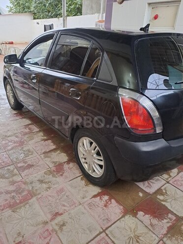 Kia Rio-4