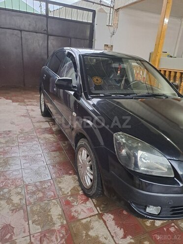 Kia Rio-5
