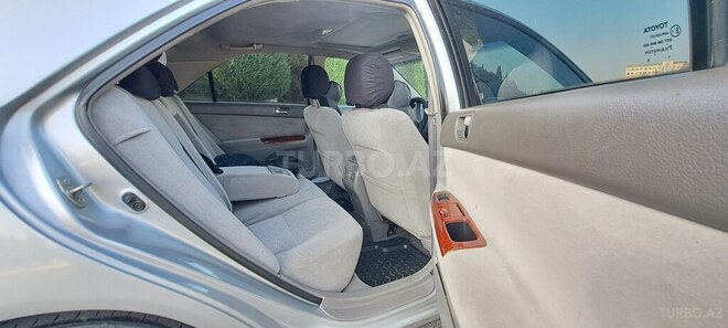 Toyota Camry-7