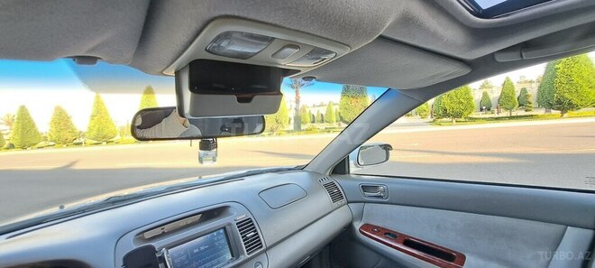 Toyota Camry-13