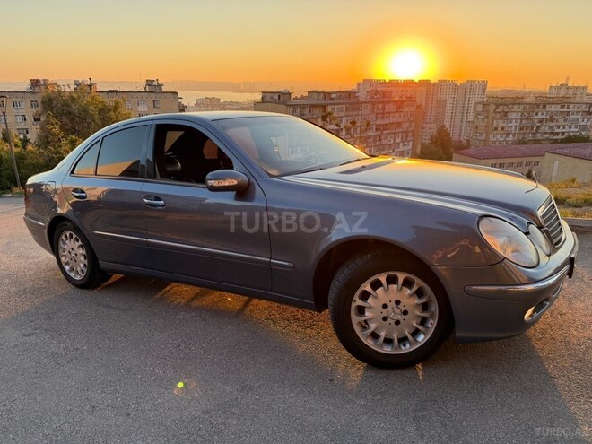 Mercedes E 220-2