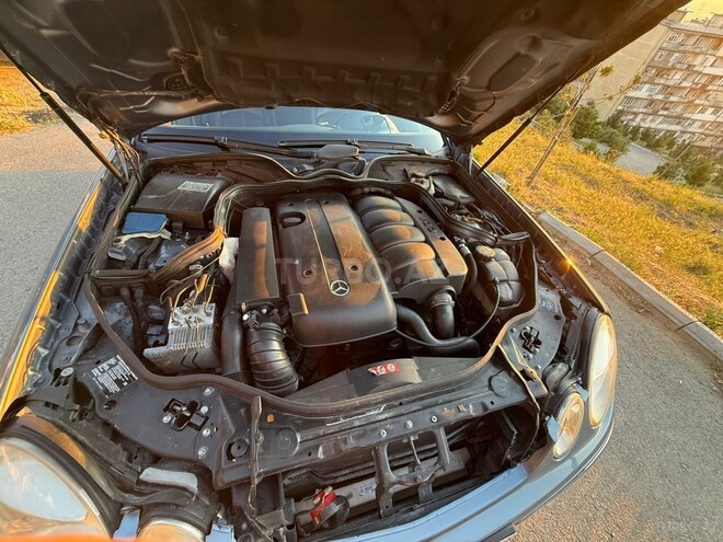 Mercedes E 220-8