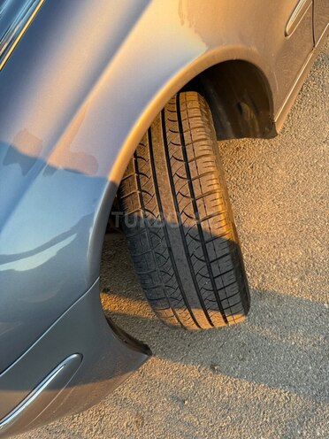 Mercedes E 220-5