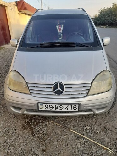 Mercedes Vaneo-6