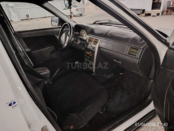 LADA (VAZ) Priora-13