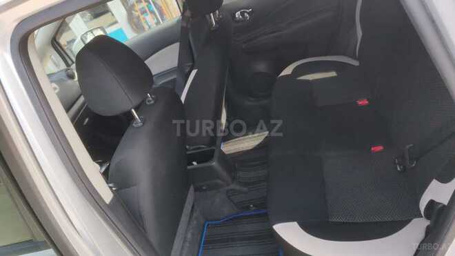 Nissan Note-10