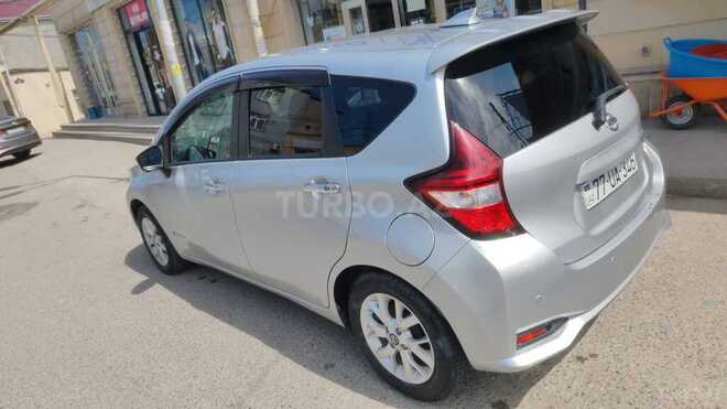 Nissan Note-2