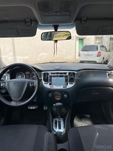 Kia Pride-5