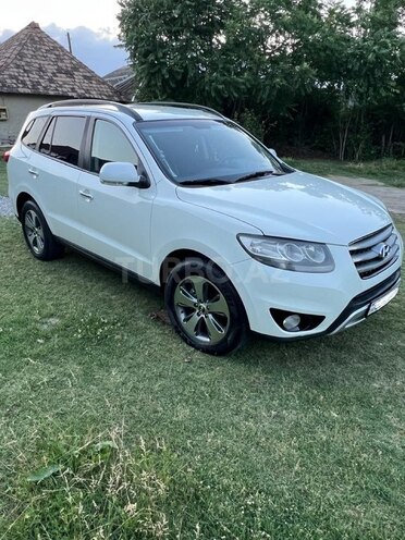 Hyundai Santa Fe-3