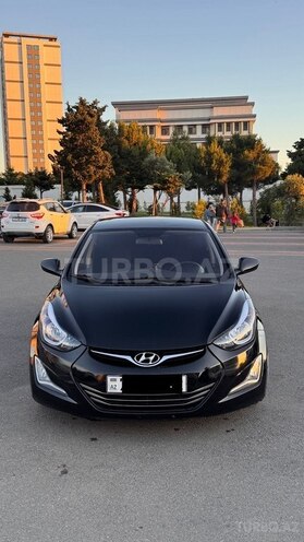 Hyundai Elantra-1