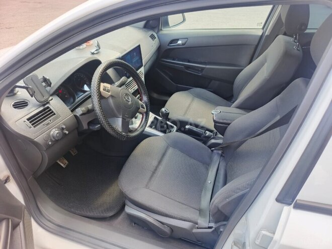 Opel Astra-12