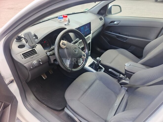 Opel Astra-10