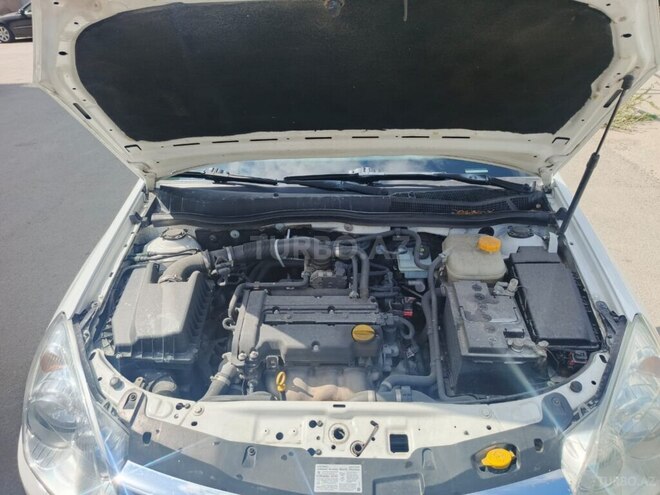 Opel Astra-13