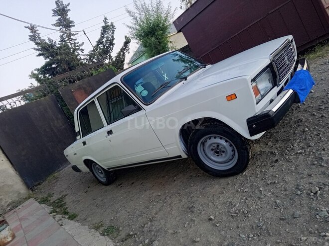 LADA (VAZ) 2107-4