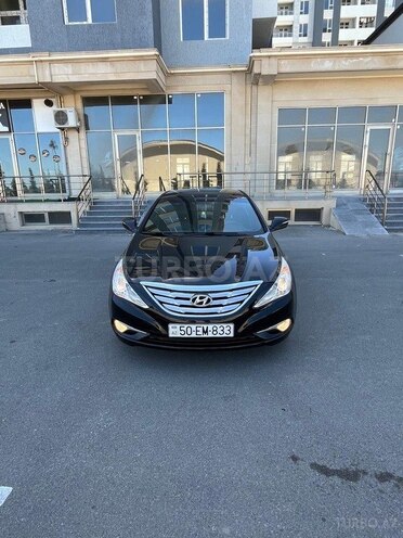Hyundai Sonata-2