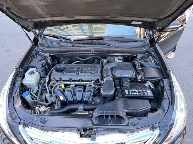 Hyundai Sonata-17