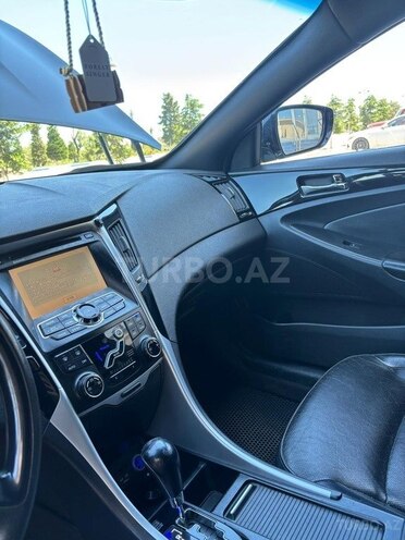 Hyundai Sonata-19