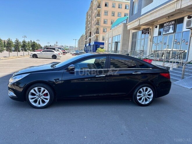 Hyundai Sonata-5