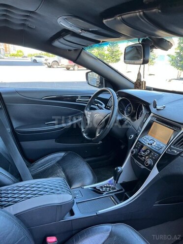 Hyundai Sonata-9