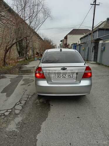 Chevrolet Aveo-8