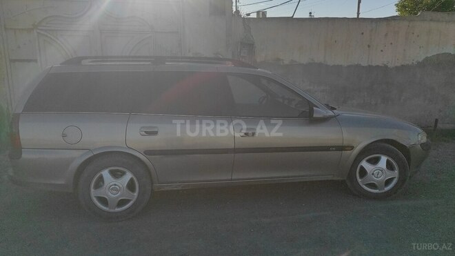 Opel Vectra-6