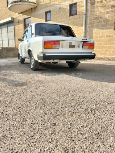 LADA (VAZ) 2107-2