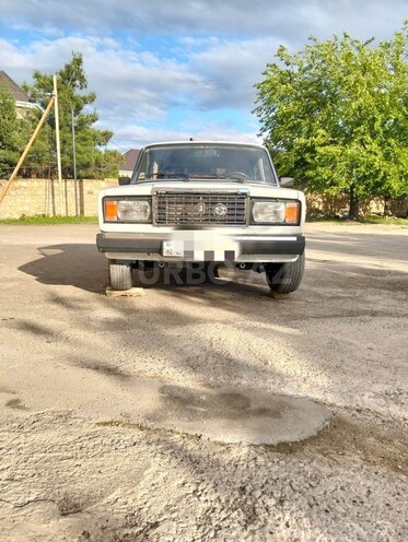 LADA (VAZ) 2107-1