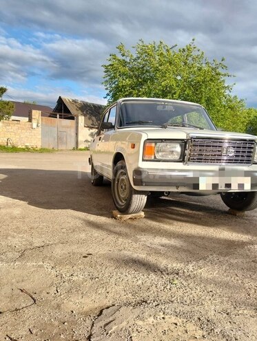 LADA (VAZ) 2107-4