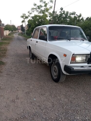 LADA (VAZ) 2107-4