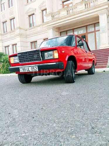 LADA (VAZ) 2107-1