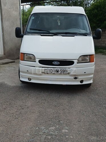 Ford Transit-11