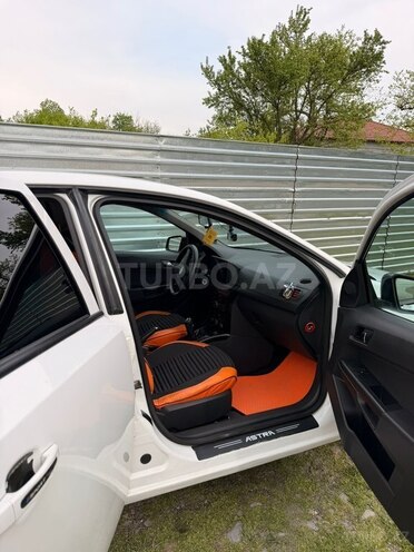Opel Astra-4