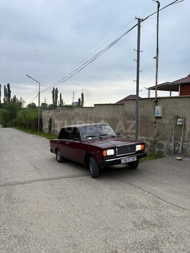 LADA (VAZ) 2107-1