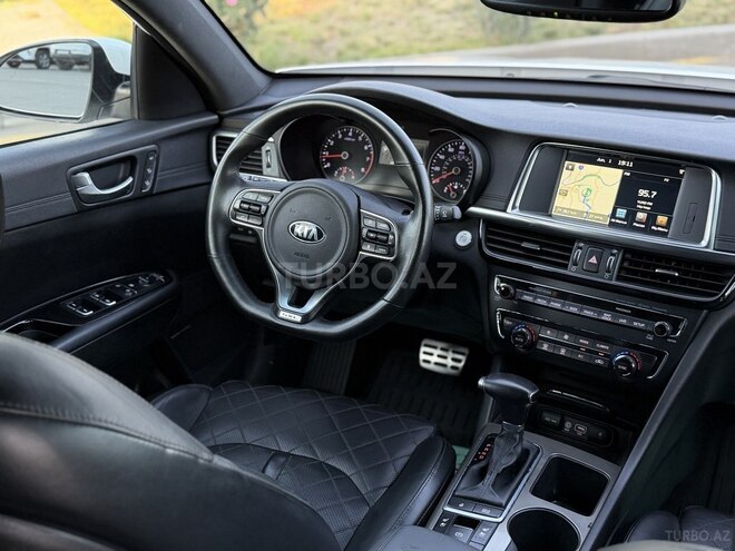 Kia Optima-11