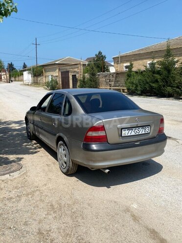 Opel Vectra-5