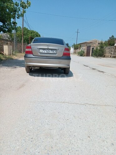 Opel Vectra-6
