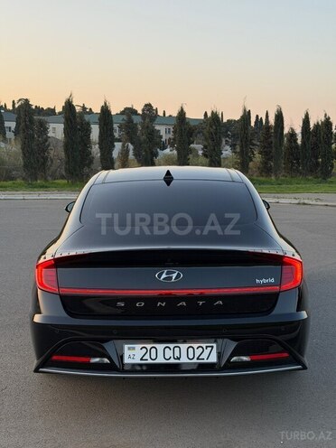 Hyundai Sonata-4