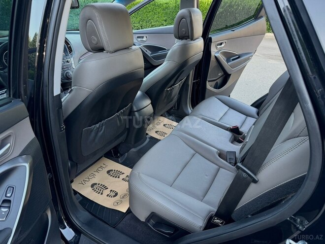 Hyundai Santa Fe-12