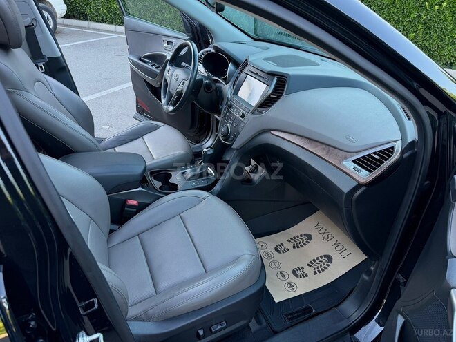 Hyundai Santa Fe-14