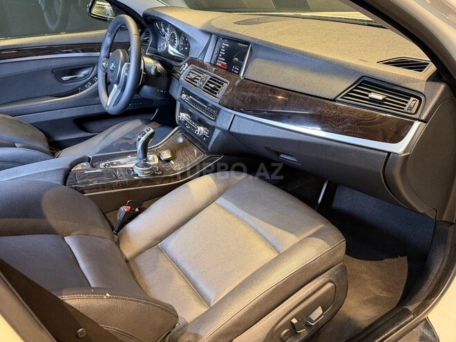 BMW 528-21