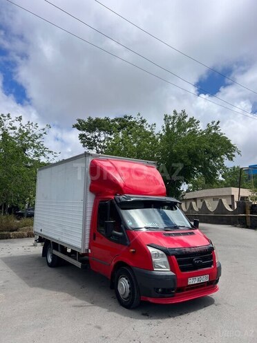 Ford Transit-5