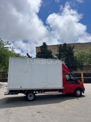 Ford Transit-4
