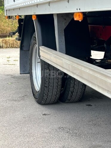 Ford Transit-17