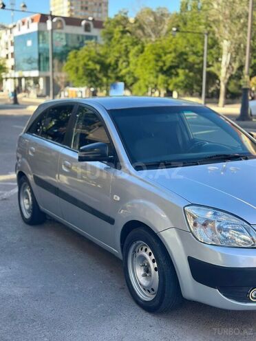 Kia Rio-2
