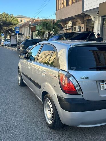 Kia Rio-6